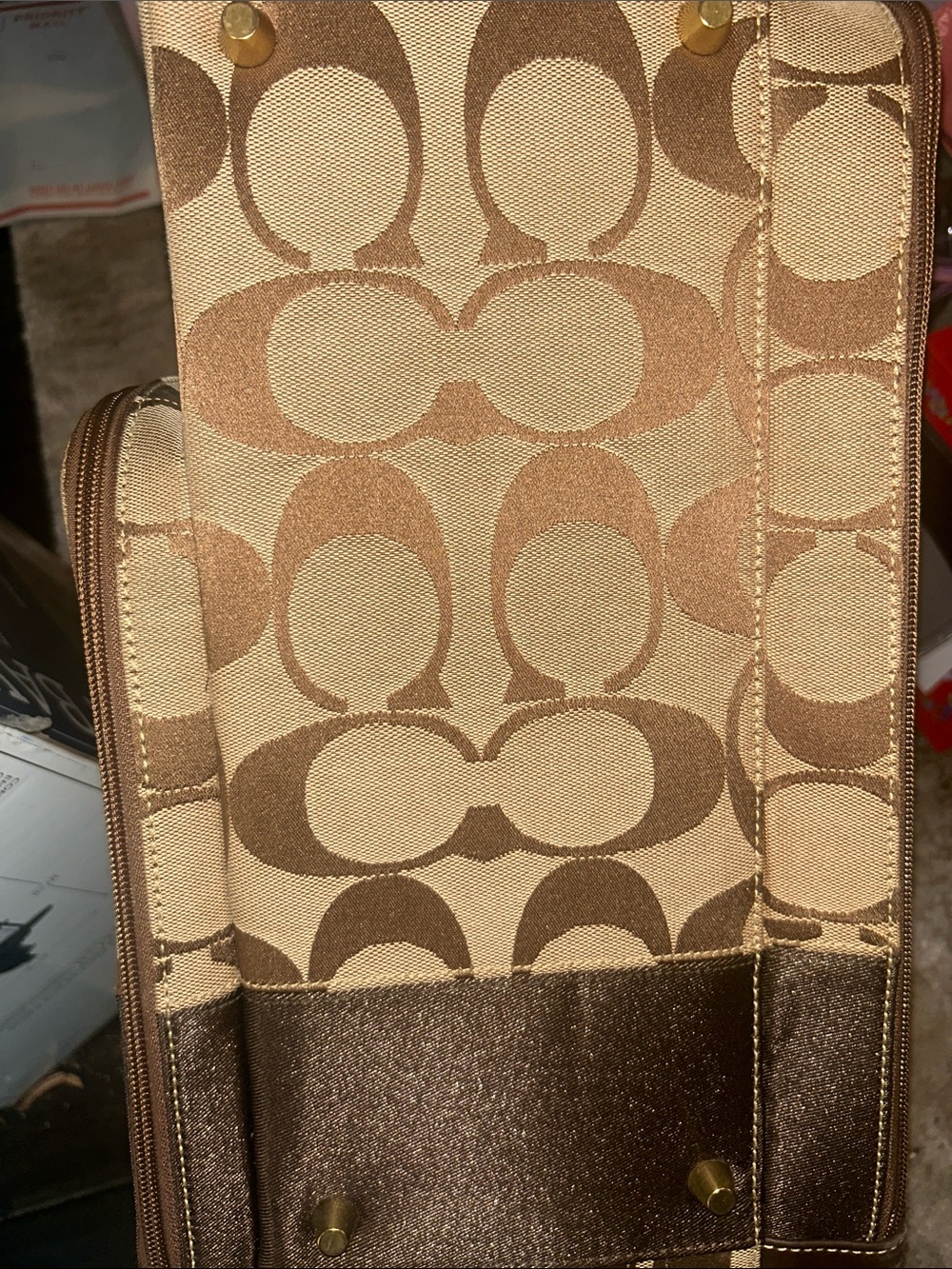 Coach on wheels 👀two way luggage🥳🥳❌❌ - Picture 11 of 14